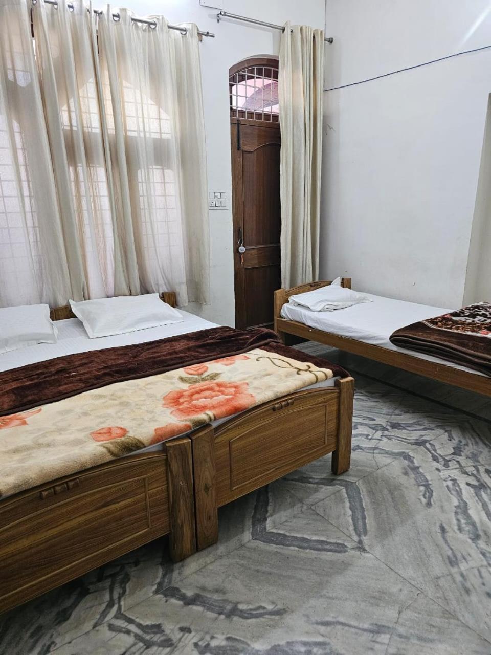 Royal Sangam Homestay Allāhābād Junction エクステリア 写真