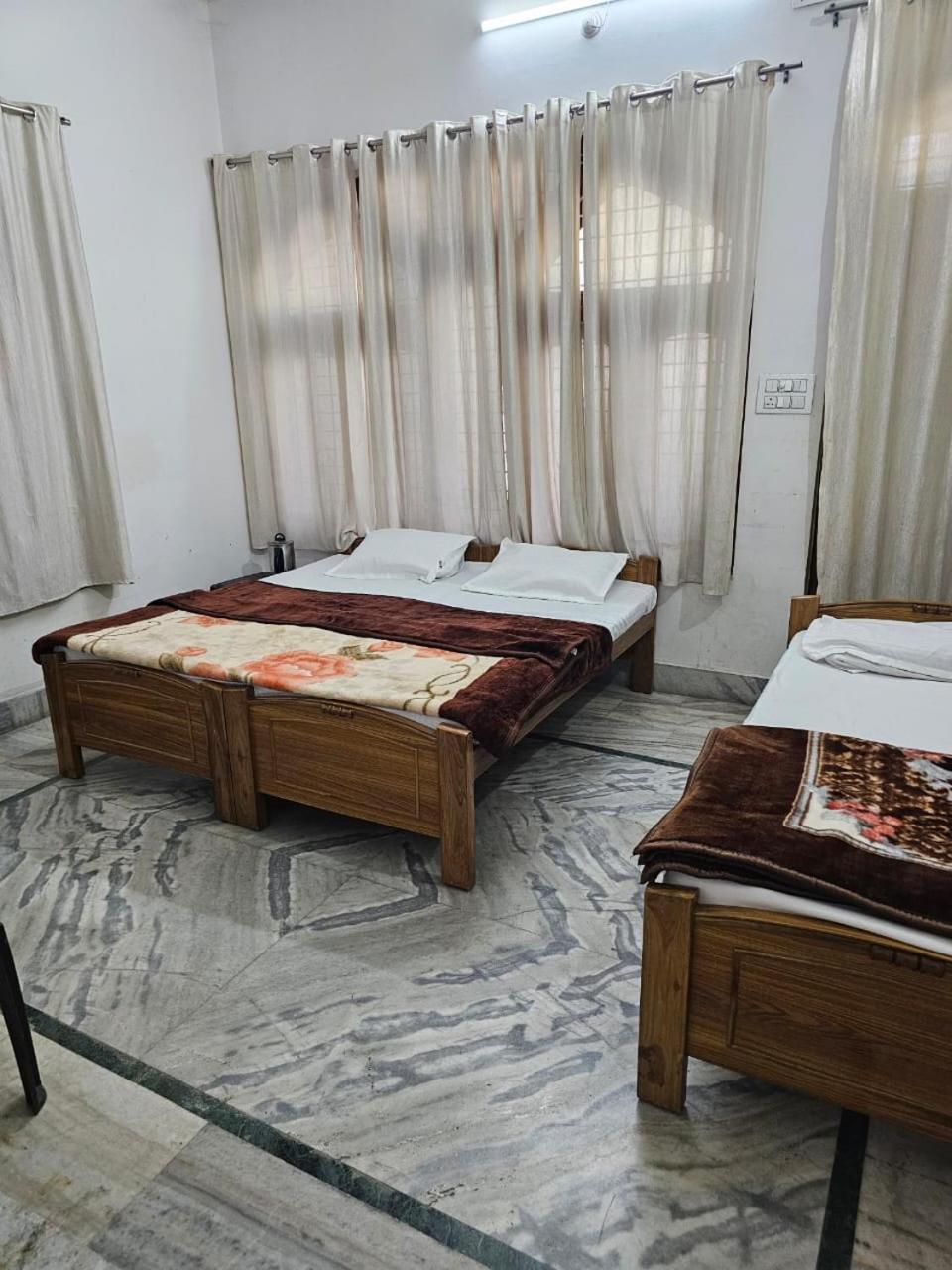 Royal Sangam Homestay Allāhābād Junction エクステリア 写真